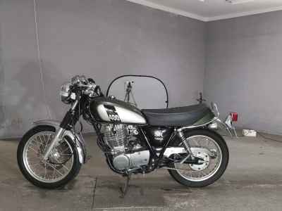 Yamaha SR400 2017