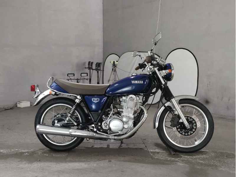 Yamaha SR400 2021