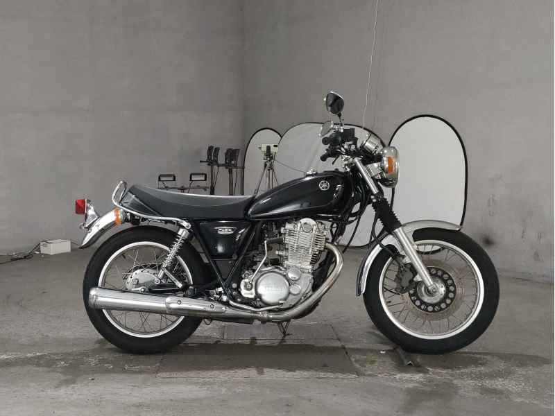 Yamaha SR400 2015