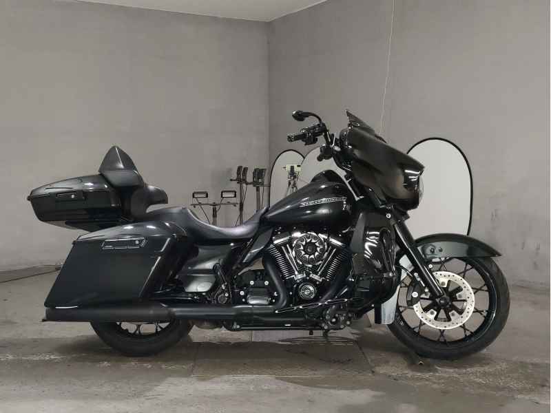 Harley-Davidson Street Glide FLHXS1870 2020