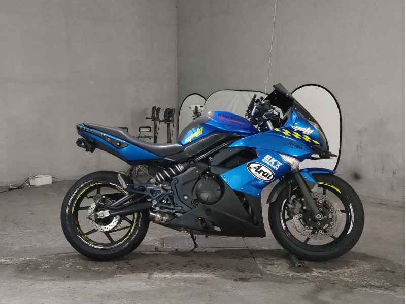 Kawasaki Ninja 400R 2012