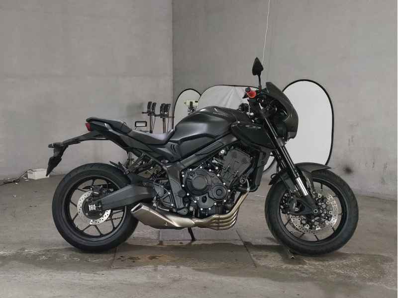 Honda CB650R 2023
