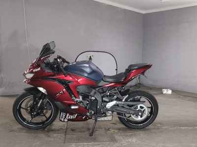 Kawasaki Ninja ZX-25R KRT Edition