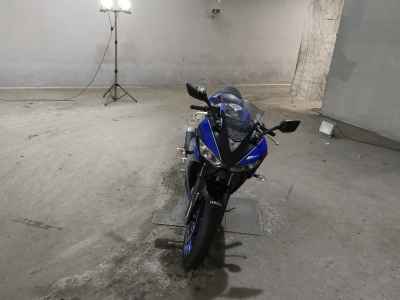 Yamaha YZF-R25 2018
