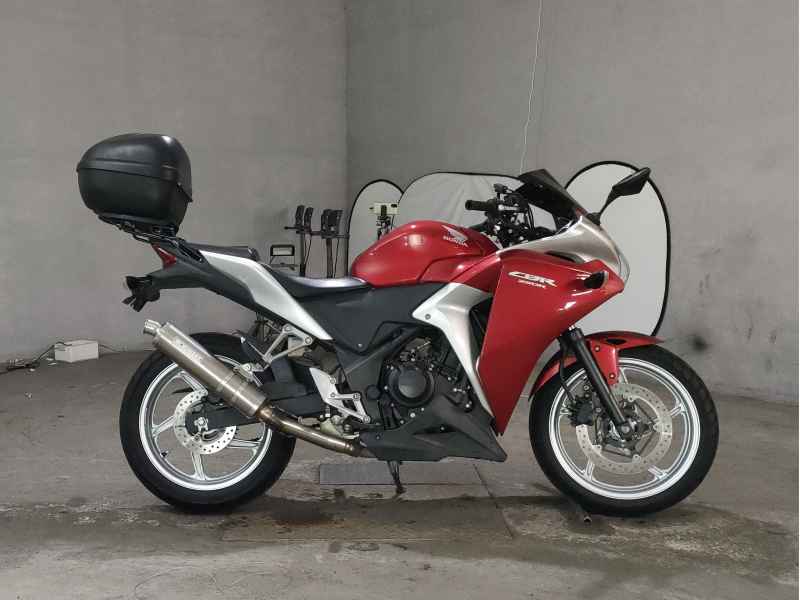 Honda CBR250R 2011