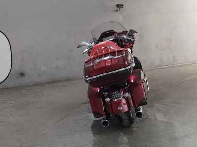 Harley-Davidson Road Glide FLTRUSE1800 2015