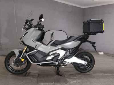 Honda X-Adv 750 2025