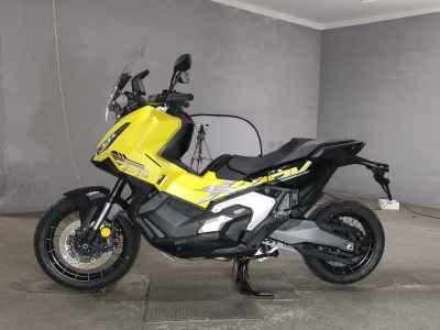 Honda X-Adv 750 2025