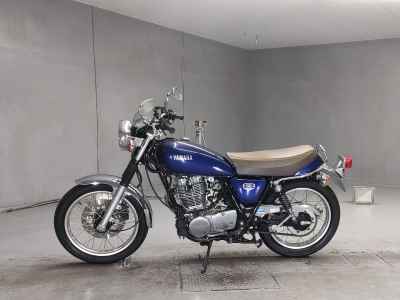 Yamaha SR400 2021