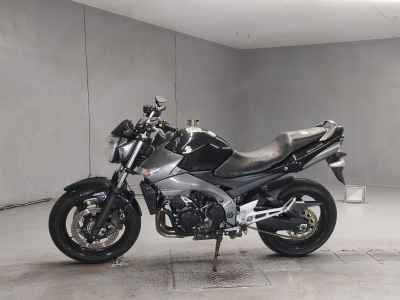 Suzuki GSR250