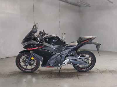 Yamaha YZF-R3 2015