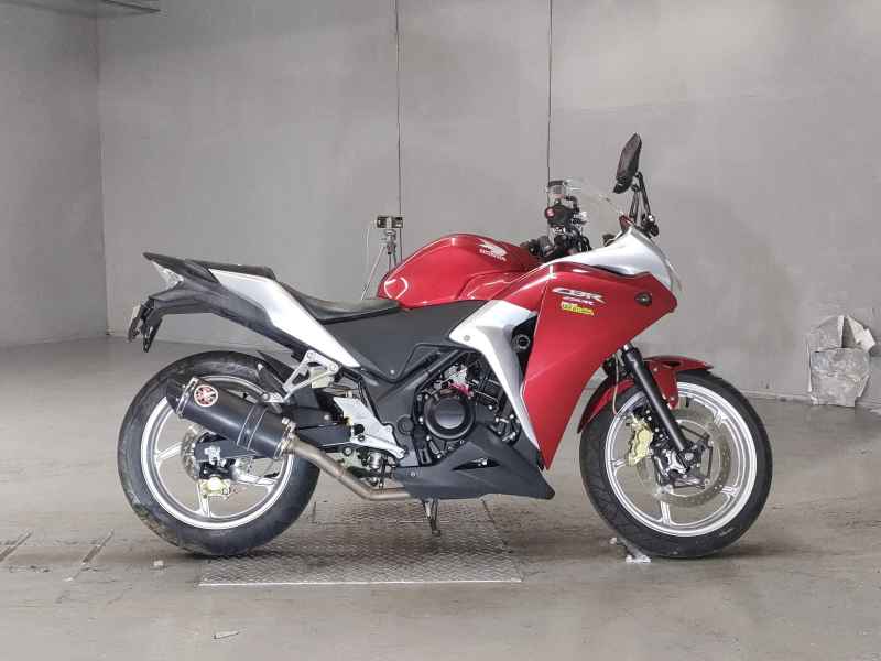 Honda CBR250R 2011