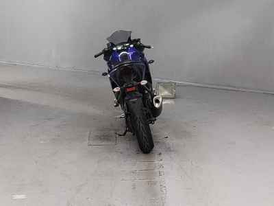 Yamaha YZF-R25 2018