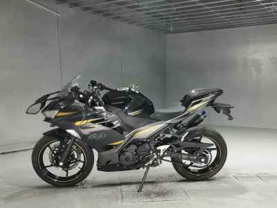 Kawasaki Ninja 400 2022