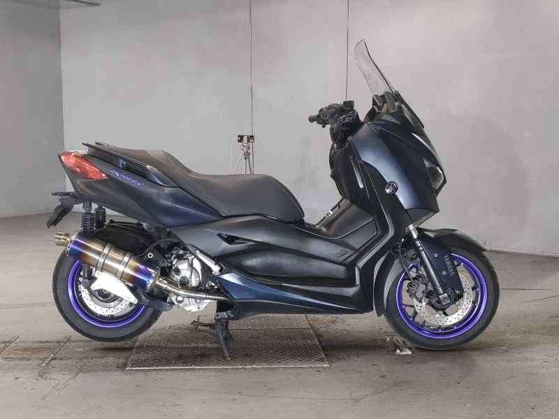 Yamaha XMAX 250