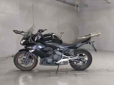 Kawasaki Ninja 400R 2011