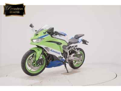 Kawasaki Ninja ZX-4RR 2024