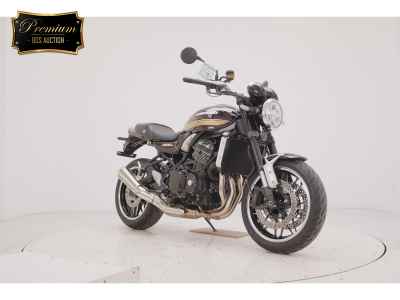 Kawasaki Z900RS 2024