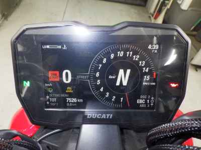 Ducati Streetfighter V4S 2022