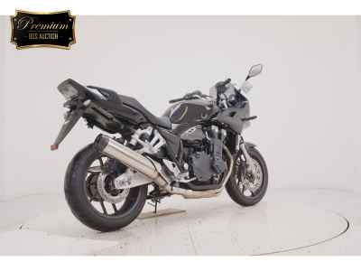 Honda CB1300 Super Boldor 2025