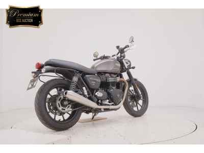 Triumph Street Twin 2022