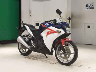Honda CBR250R 2011