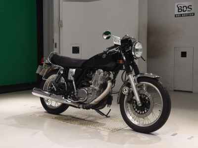 Yamaha SR400 2018