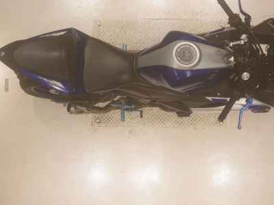 Yamaha YZF-R25 2015