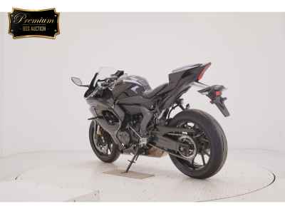 Yamaha YZF-R7 2025
