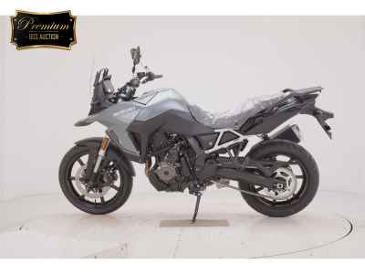 Suzuki V-Strom 800 2025