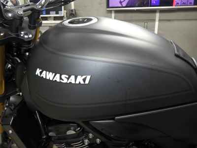 Kawasaki Z900RS SE 2025