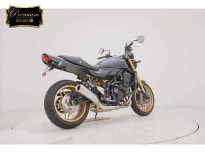 Kawasaki Z900RS SE 2025