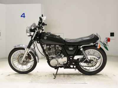 Yamaha SR400 2016