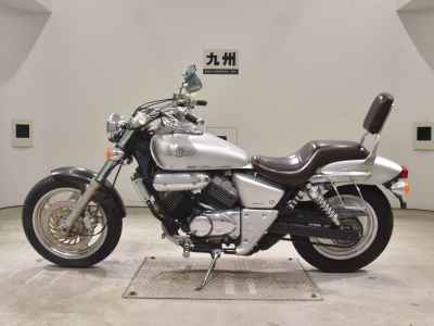 Honda Magna 250