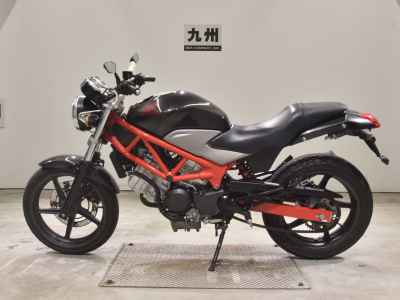 Honda VTR250 2011