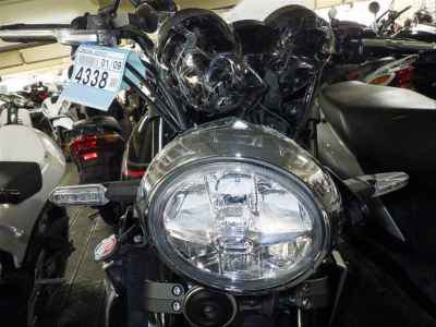 Kawasaki Z900RS 2023