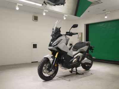 Honda X-Adv 750 2025