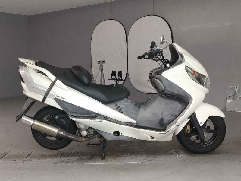Suzuki Skywave 250S