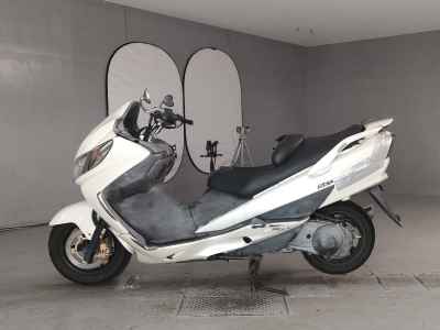 Suzuki Skywave 250S