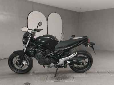 Suzuki Gladius SFV400