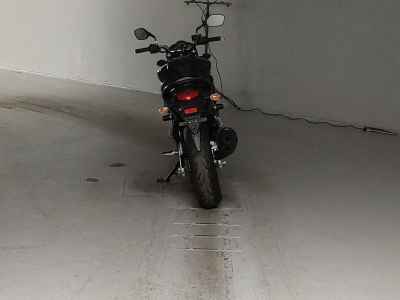 Suzuki Gladius SFV400