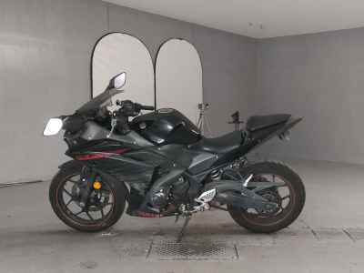 Yamaha YZF-R3 2015
