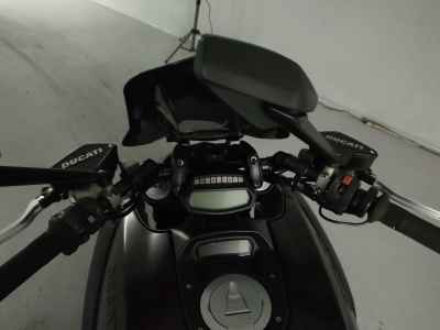 Ducati Diavel 2014