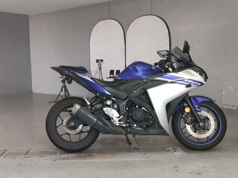 Yamaha YZF-R25 2016