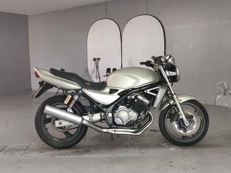 Kawasaki Balius ZR250