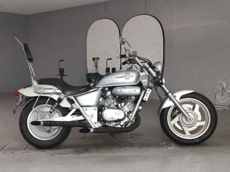 Honda Magna 250