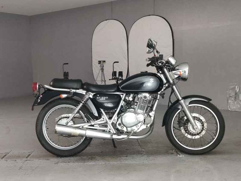 Suzuki ST250E