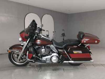 Harley-Davidson Electra Glide FLHTCU1690 2011