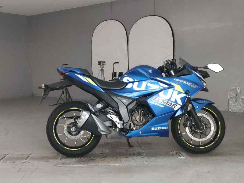 Suzuki Gixxer 250SF