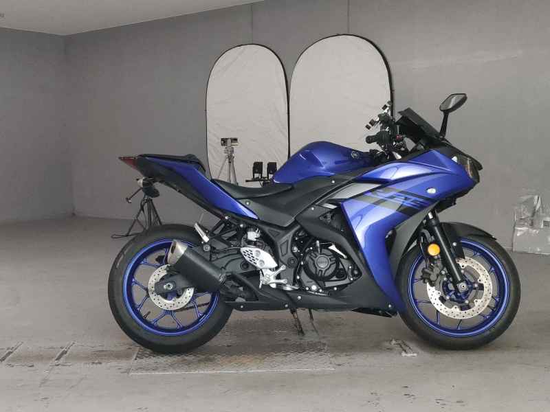 Yamaha YZF-R25 2018